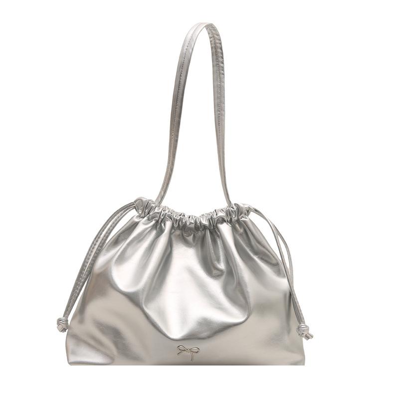 Drawstring pleated bucket bag women's tide large capacity autumn leisure shoulder versatile tote bag