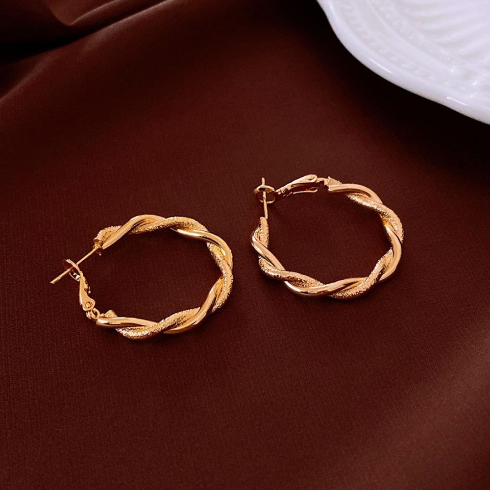 Twisted Geometric Circle Gold Circle Earrings Exaggerated Stud Earrings  Daily Wear