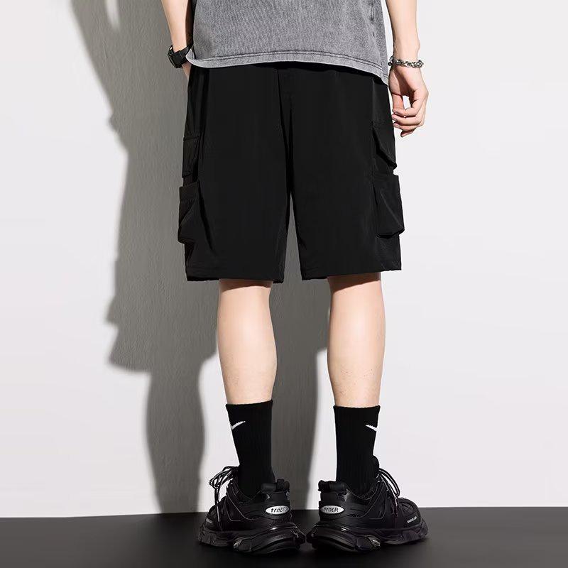 Men's Retro Japanese Style Multi-Pocket Wide-Leg Sports Shorts - Hip-Hop Inspired, Loose Fit, Versatile Workwear Style