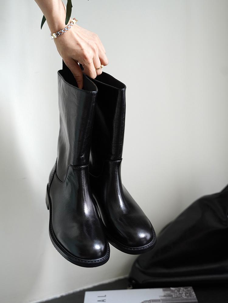 Korean Version of Handmade Cigarette Boots Women's 2025 Autumn and Winter New Leather Boots Medium Boots Retro Straight Knight Boots Single Boots
