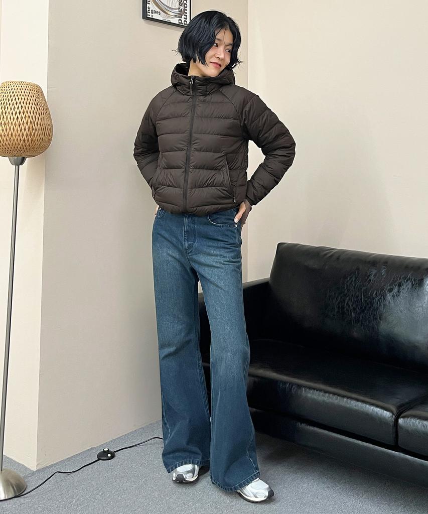 Keoseuteomeokeullagumeon Loose Fit Bootcut Denim Pants Black Cowpt002Black