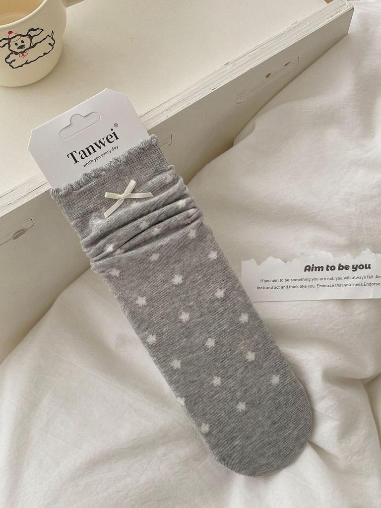 Koreanische Knöchelsocken mit Schleife und Sternen in Grau und Weiß für Frühling/Sommer