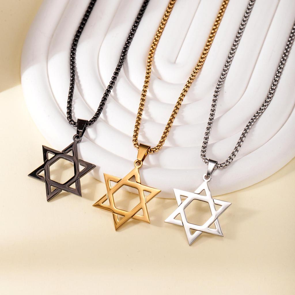 Trendy Titanium Steel Necklace: Unisex Stainless Steel Hollow Star Pendant, Long Chain