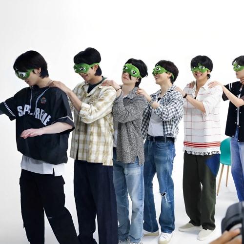 BTS Pepe Frog Eye Mask - Unisex 3D Eye Mask - Restful Sleep, Comfortable Sleep, Light Blocking - Perfect for Travel - Sleep Mask/Sleep Goggles - Relie