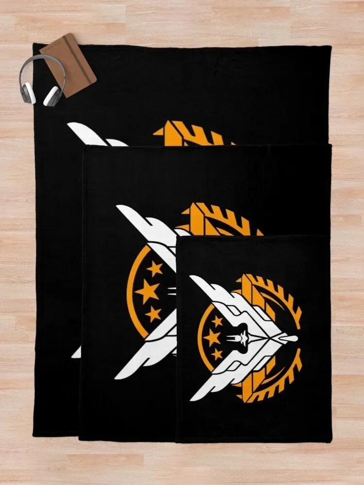 Elite Dangerous T-Shirtelite_ Dangerous - Triple Elite Throw Blanket Throw And Blanket