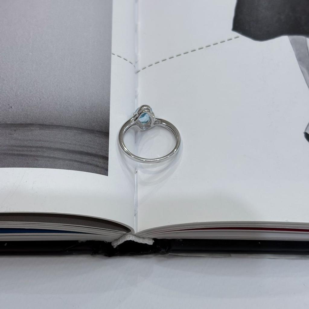 Серебряное кольцо с натуральным топазом 1.442ct, вес изделия 2,41 гр (2171591)