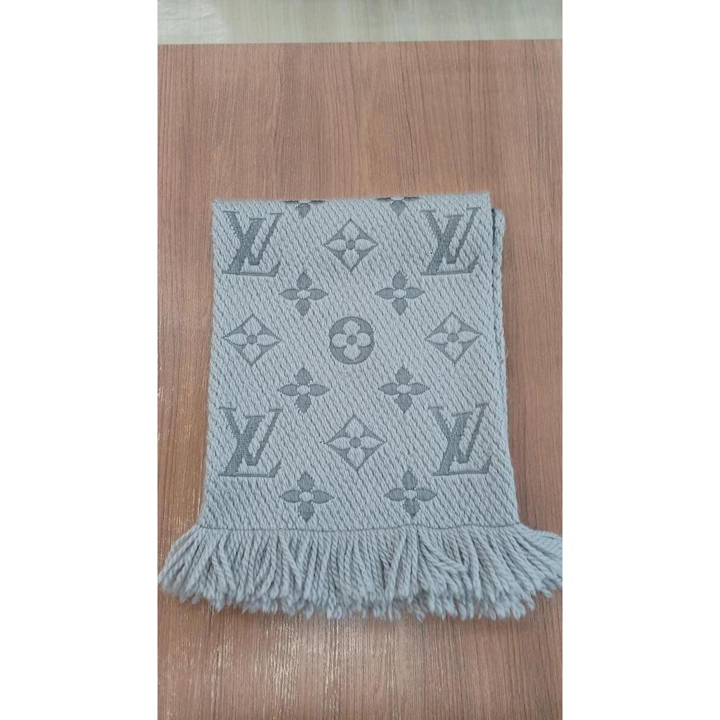 Used LOUIS VUITTON Light Gray Condition B Scarf