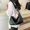 Klassische PU-Leder-Schultertasche Großer Stauraum Damen-Achseltasche Schick Vielseitig Pendler Geschenk