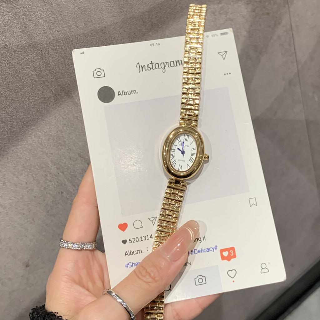 Bathtub Bracelet Exquisite Watch Women'S Temperament Fashion High Sense Personality Niche Design Quartz Watch