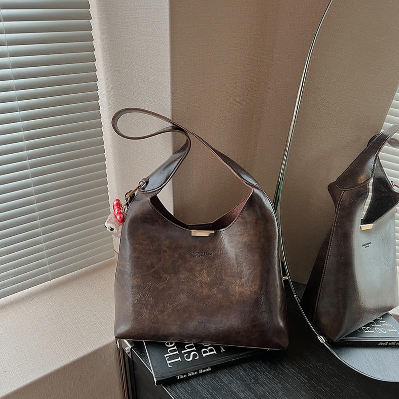 Premium retro bag women's new autumn and winter fashion shoulder bag large capacity commuter tote bag