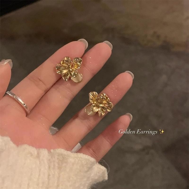 Vintage-style long tassel earrings for women, light luxury with a high-end feel, niche temperament, new Chinese-style earrings
