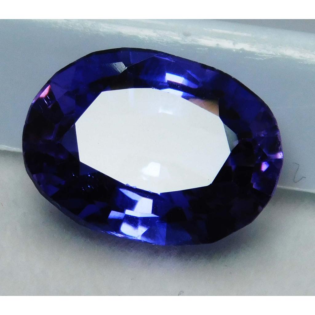 Natural Purple Tanzanite Loose Gemstone Oval Cut 10.75 Ct for Jewelry Making and Gem Collections