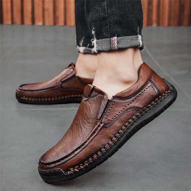 2025 New Product Hand-stitched Soft-soled Men's Shoes Popular Casual Shoes Men's Leather Shoes Flat-soled Large-size Loafers