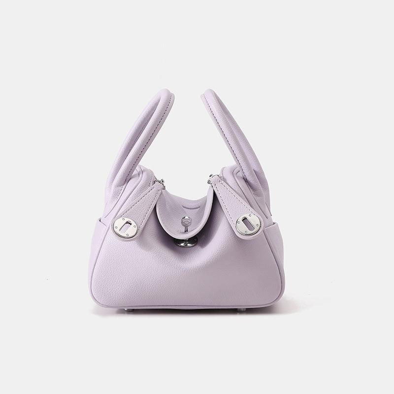 

New mini cowhide doctor bag, genuine leather women s bag, trendy shoulder oblique span, portable pillow, medicine bag.