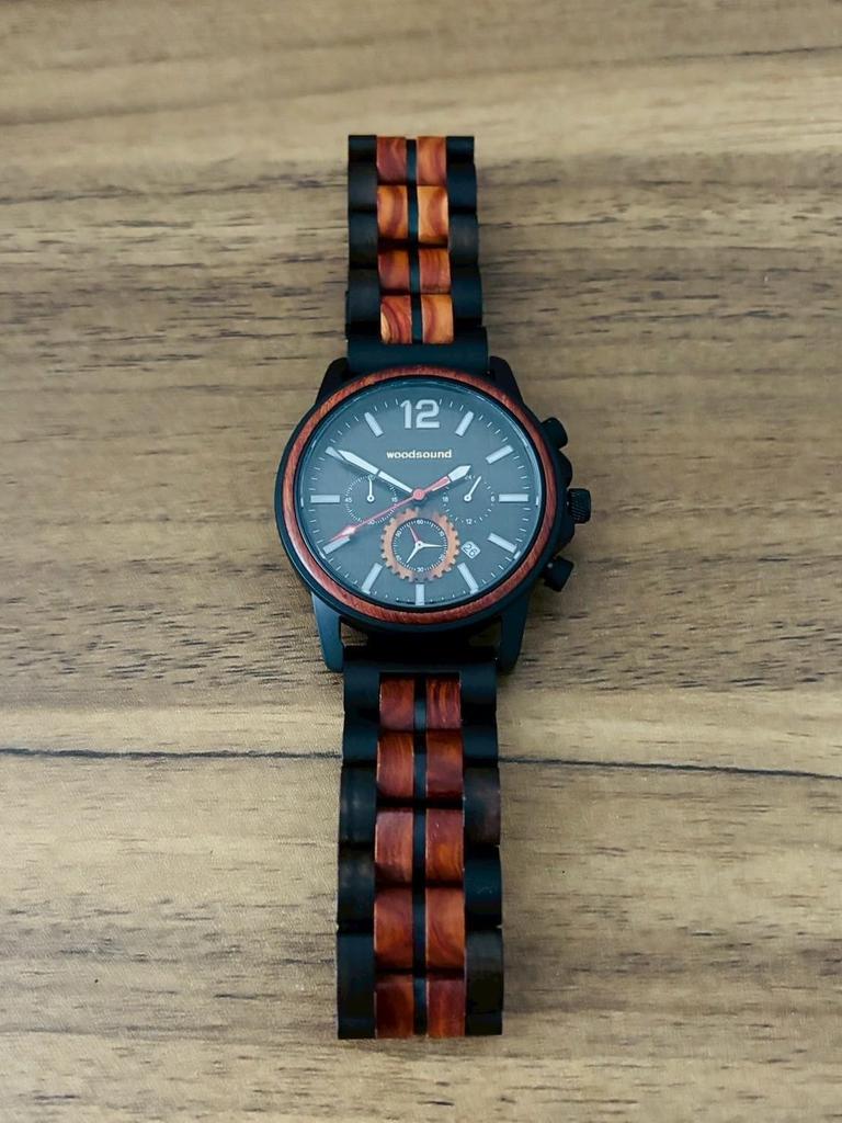 A Trending and Wooden Watch Made of Natural and Wood X Waterproof X Multifunctional X Chronograph Ever-popular Wood. Stylish, Waterproof,