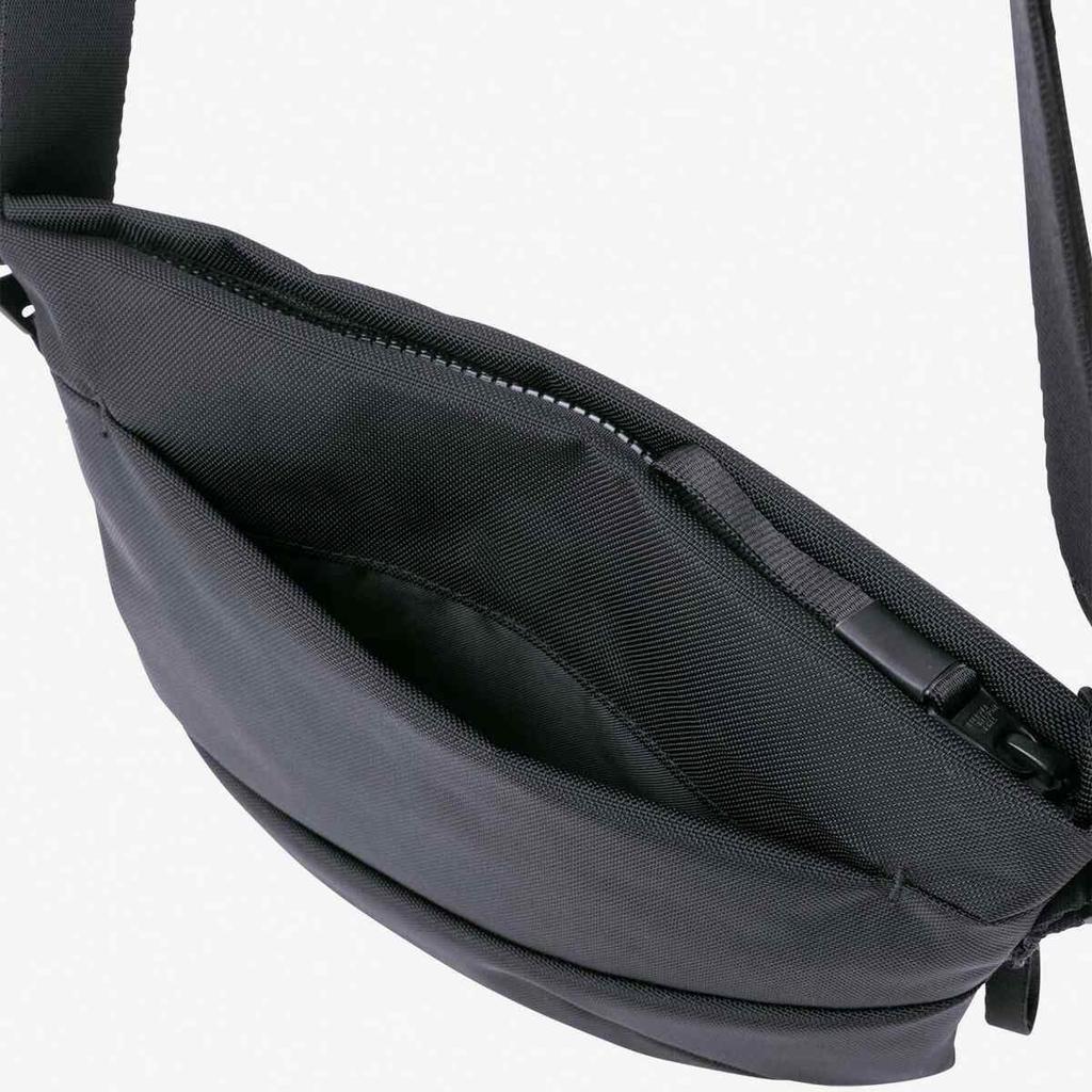 North Pyrenees Shoulder S Black [The Face]