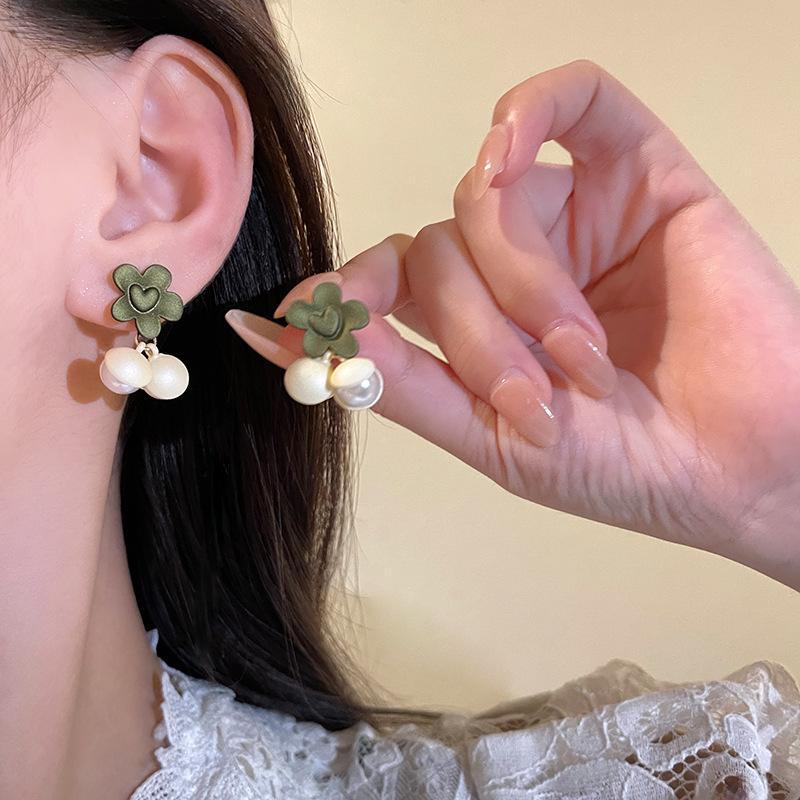 925 Silver Fresh Green Love Flower Earrings - Trendy & Versatile Summer Accessory for Women