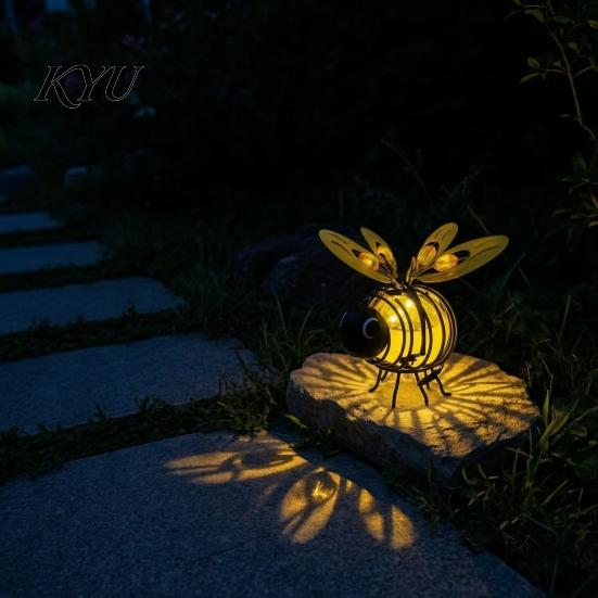 Outdoor Atmosphere Decorative Lights 2Pcs Solar Hanging Bee Lanterns, Waterproof Garden Lights, Cute Patio Lamps Insect Night for Porch Backyard Decor