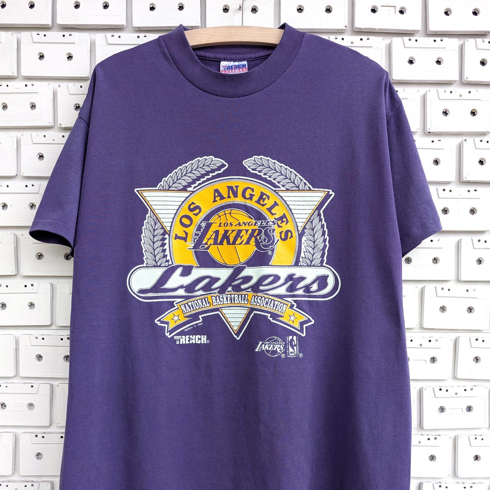 Vintage 90s NBA Los Angeles Lakers T shirt Basketball Team Trench 50/50 Single Stitch Tee Size XL L