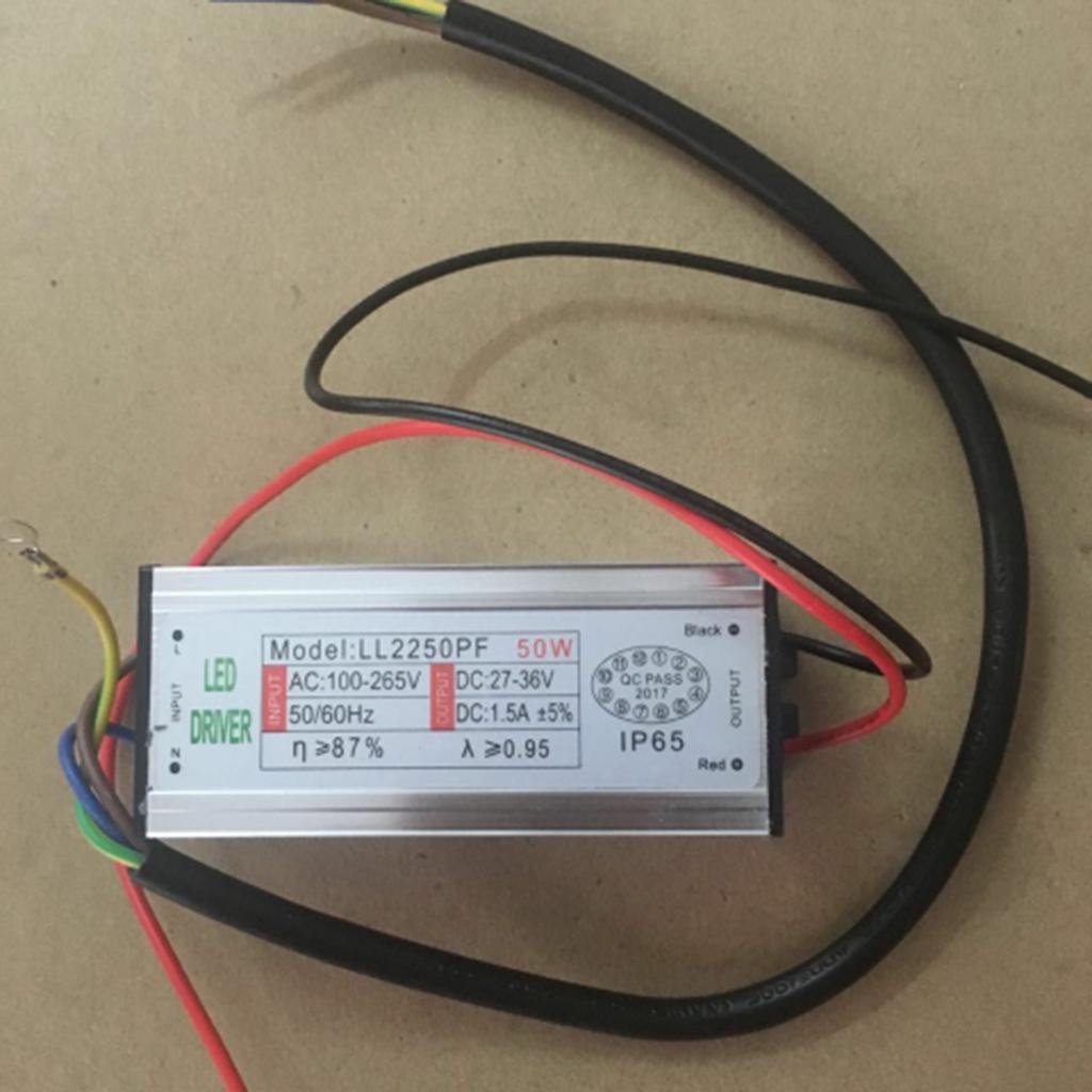 Wasserdichtes LED Treibertransformator Streifen Flutlicht Netzteil 1450mA