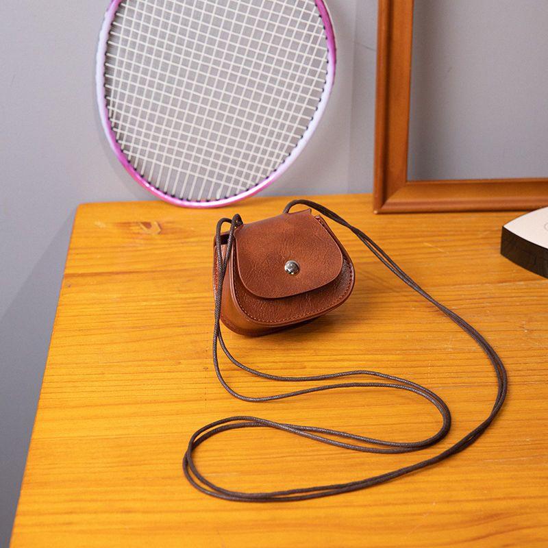 Маленькая и милая ретро сумка через плечо-мессенджер, мини-сумка с премиальной текстурой, сумка для помады для девушки, универсальная сумка-седло.