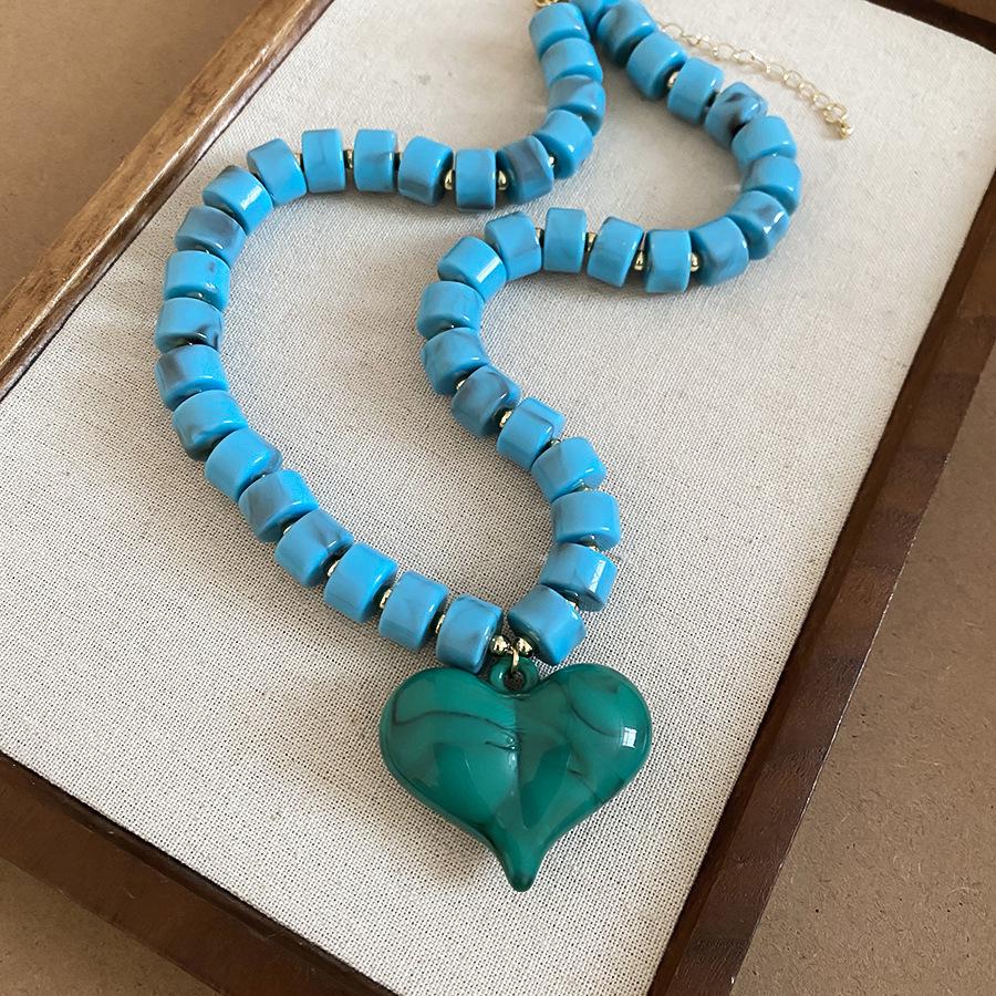 Colorful Summer Acrylic Bead Necklace – Simple, Fashionable, High-End Clavicle Jewelry