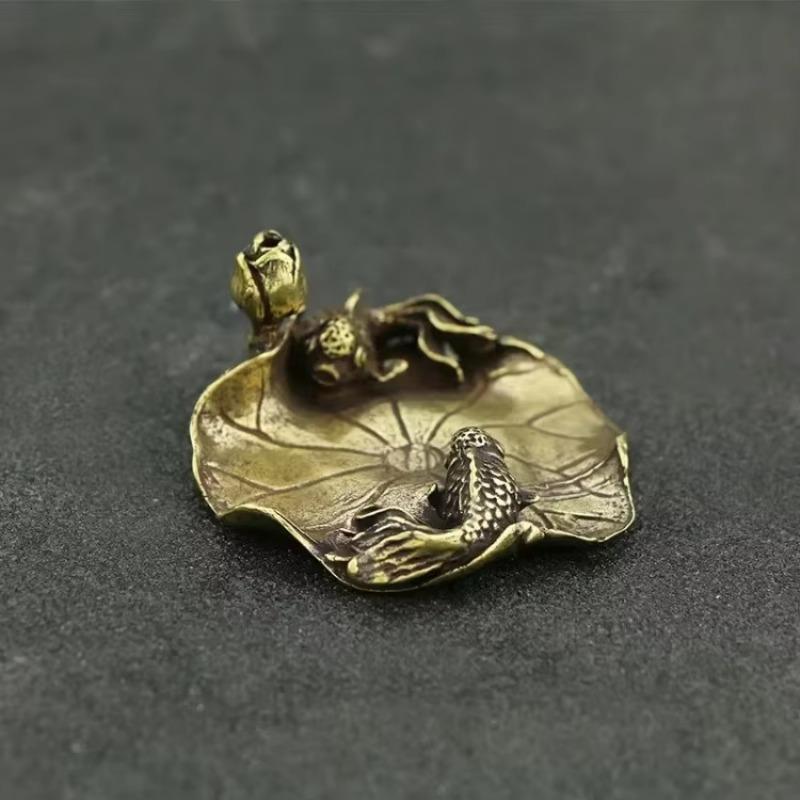 Creative Retro Brass Goldfish Lotus Leaf Miniature Statue Home Decoration Brass Sculpture Office Desk Decoration