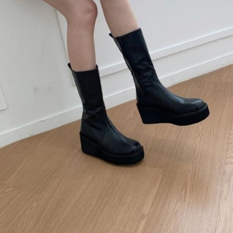 New Arrivals Open Run Nareki Wedge Heel Boots Black Height Increase Women