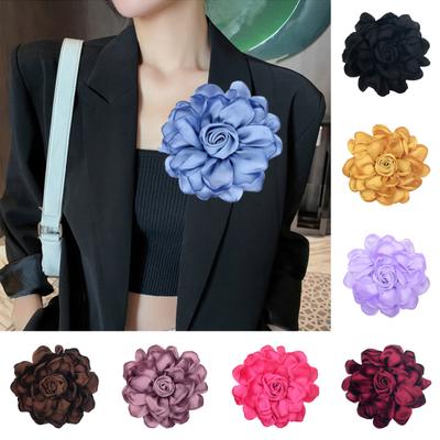 Stoffblume Satinsrose mit flacher Rückseite Handgefertigte Blüten Hut Kleidung Haargummi Zubehör für Bastelarbeiten Corsage Haarnadel Brosche Stirnband