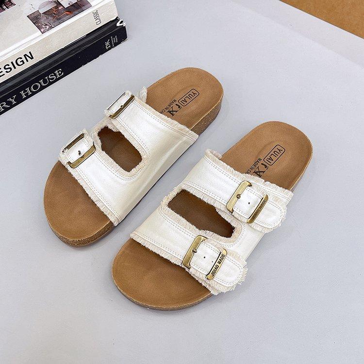 Thick-bottomed Boken slippers for women to wear in the summer of 2025, the new retro fairy wind fringed ugly and cute flat-bottomed slippers