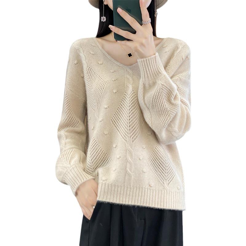 2023 Autumn/Winter Women's V-neck Pure Wool Cashmere Sweater - Loose, Slimming, Fashionable Knitwear Pullover