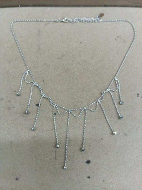 Elegant French Retro Tassel Necklace: Fashionable, Versatile Clavicle Chain