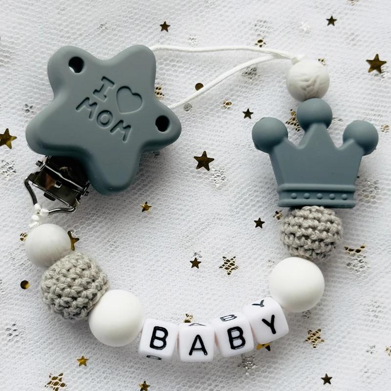 NEUER Individuell Personalisierter Name Schnullerkette Handgefertigte Buchenholz-Kette Silikon-Kronenhalter Schnuller Baby Zahnungsspielzeug Kauspielzeug Geschenk