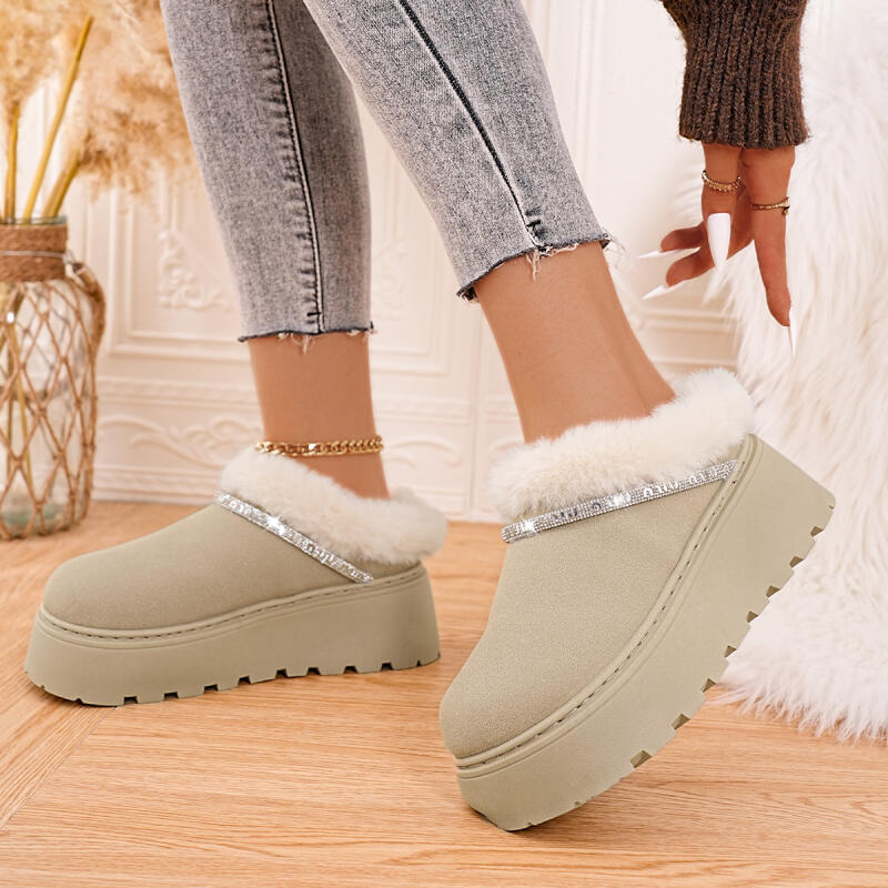 Fashion Fashion Glitter Chain Furry Snow Boots Women 2025 Winter Chunky Platform Wedge Heel Fur Ankle Boots Warm Short Plush Booties