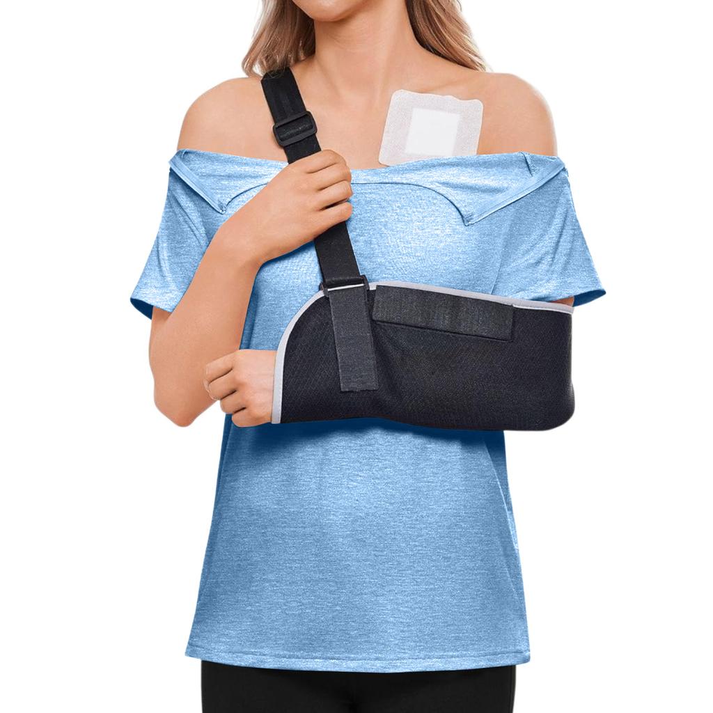 Camicia Colorata Manica Corta Post-operatoria da Donna con Zip sulla Spalla e Chiusura Laterale.