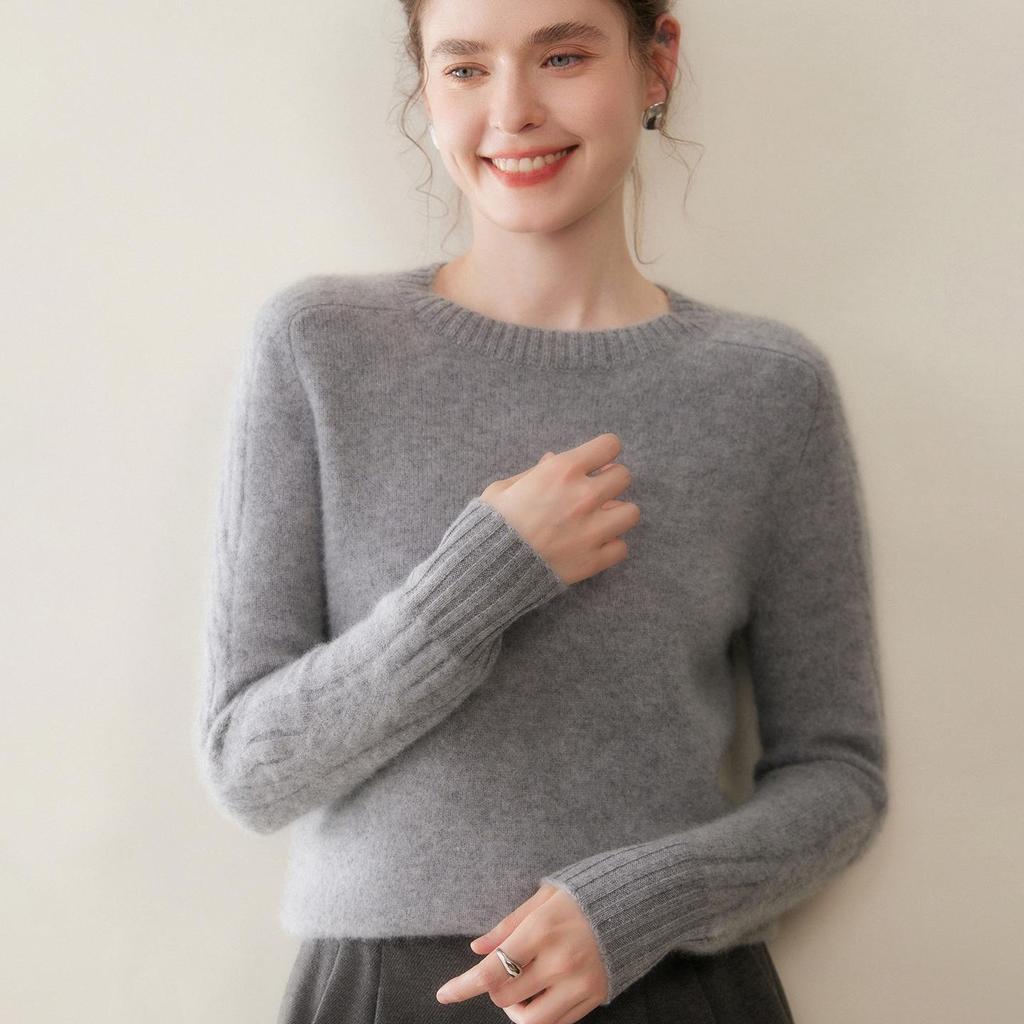 Women's Solid Color Cashmere Knit Pullover Sweater - Round Neck, Loose Fit, Slimming Base Layer for Autumn/Winter