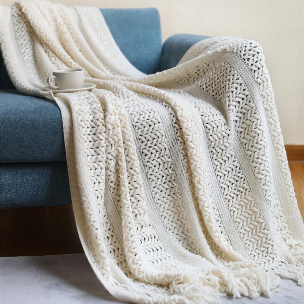 Scandinavian Cut-out Throw Blanket Knitted Sofa Cover Blanket B&B Hotel Bed Towel Bed End Matching Blanket Comfortable Couch Nap Blanket