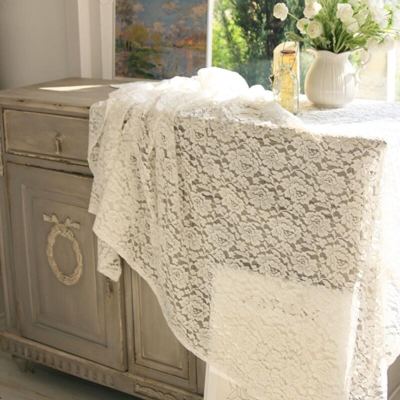 

Flower Russell Lace Square 2-4 Person Tablecloth/Tablecloth One color