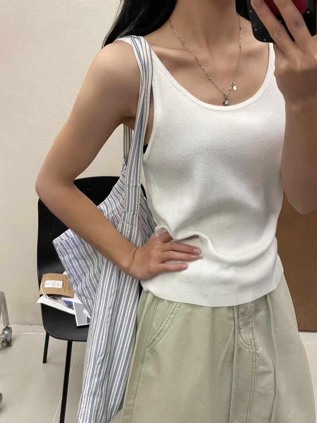 

Женский трикотажный танктоп в корейском стиле большого размера, стройнящий – Коллекция весна/лето One Size