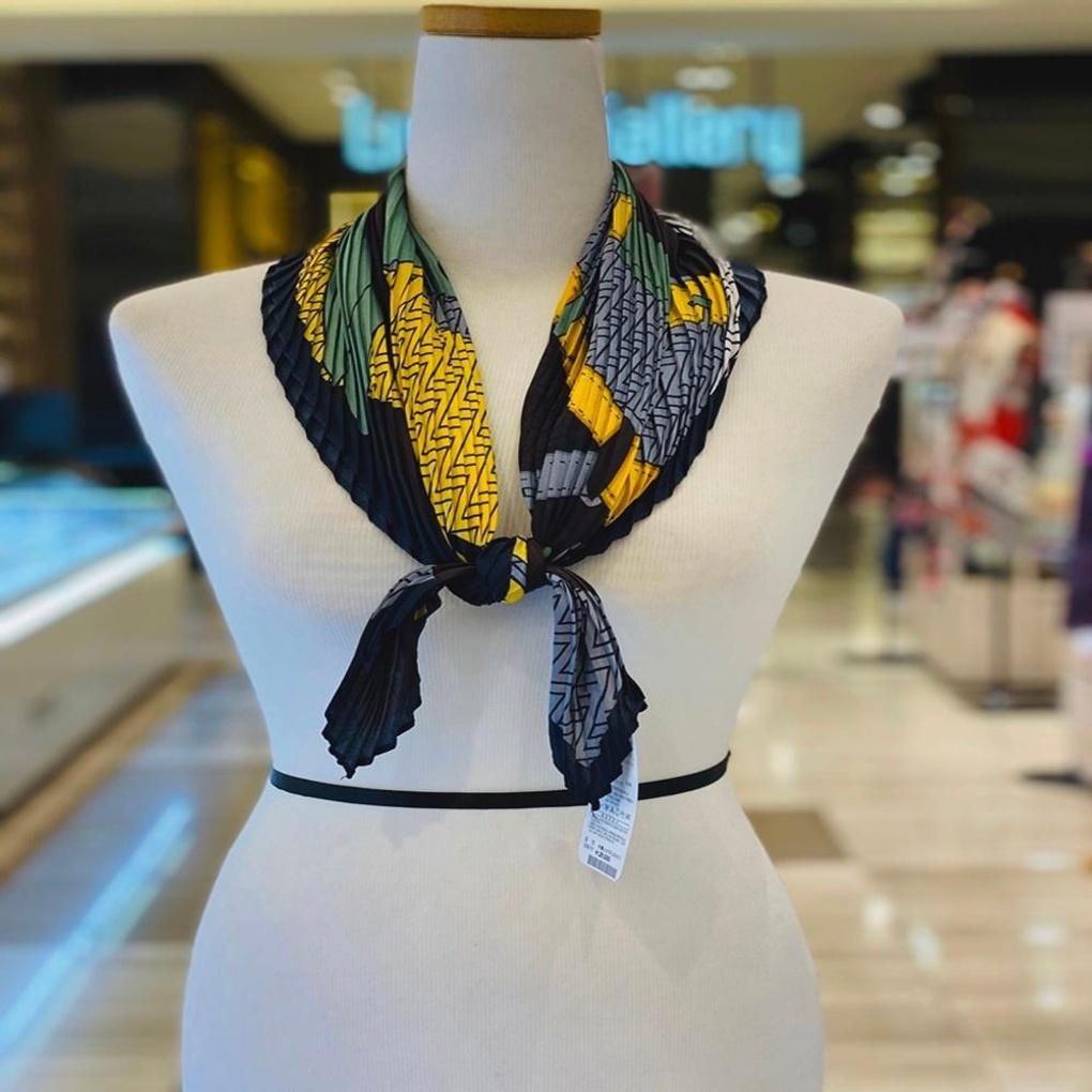 MJ Arnaldo Basini Pleated Scarf (ABFS-20351)