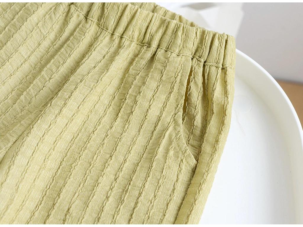 Sweet Summer Two-Piece: 3D Flower Sleeveless Tank & Flared Pants for Baby Girls