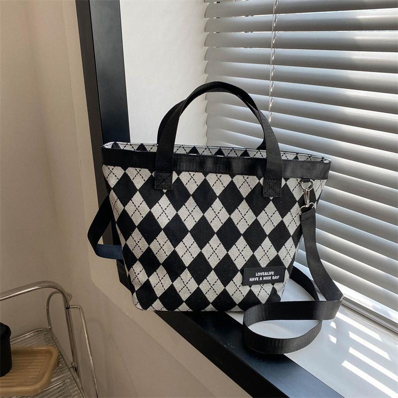 Stylish Large Capacity Plaid Canvas Handbag 2023 Trendy Urban Simple Shoulder Bag For Women