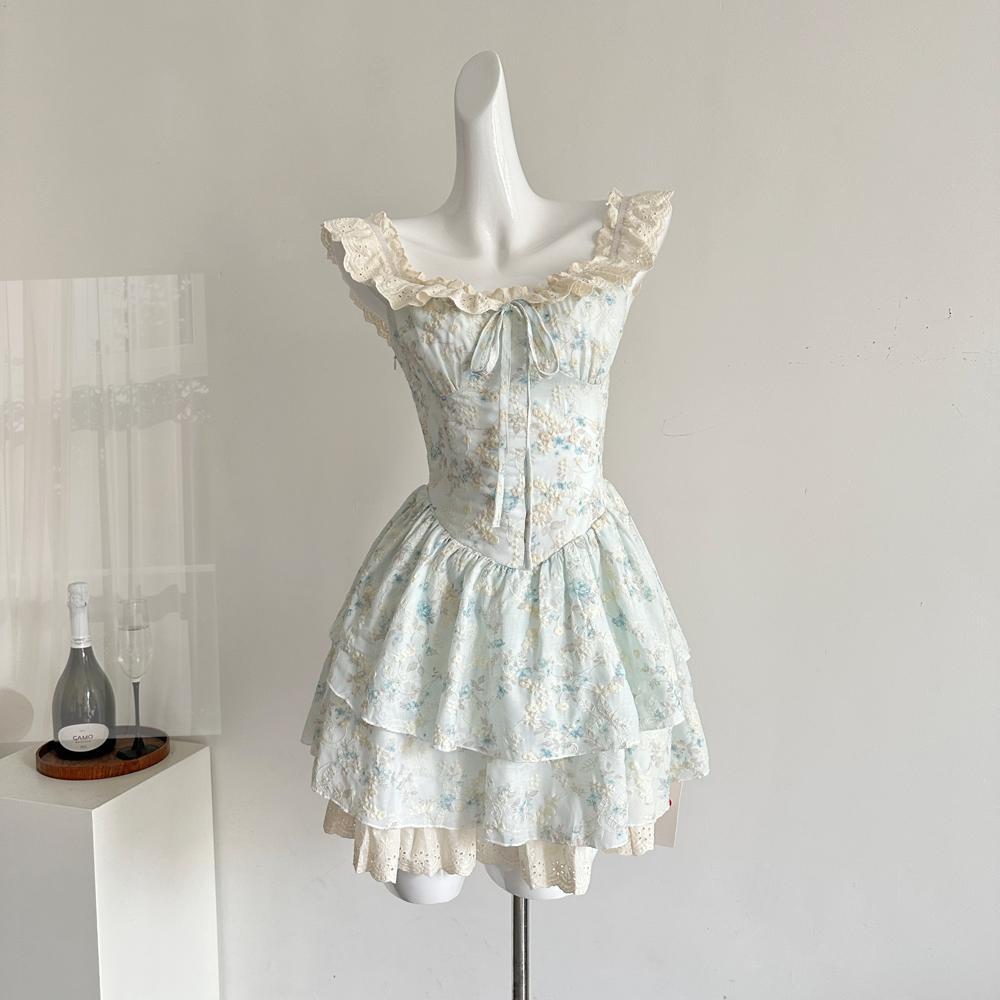 Small Super Fire Dress Niche Beautiful Unique Waist Fluffy Cake Dress Casual Huge Good-looking Dress Summer