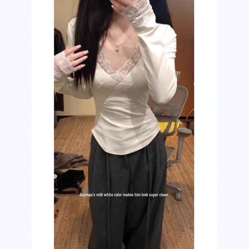 French Lace Trim Velvet V-Neck Shirt: Slim Fit, Long Sleeve Women's Korean Style Top for Autumn/Winter