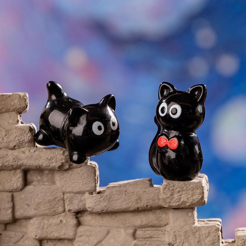 Cute Cartoon Resin Black Cat Figurine Mini Animal Ornaments Car Mounted Kids Children Toy Crafts Gift Desktop Home Decoration