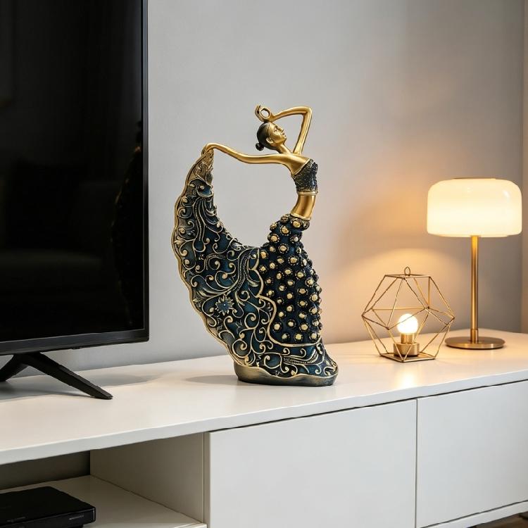 Kreatywna Figurka Tancerki Baletowej o Motywie Pawia Piękne Dekoracje do Salonu Design Dla Eleganckiego Wnętrza
