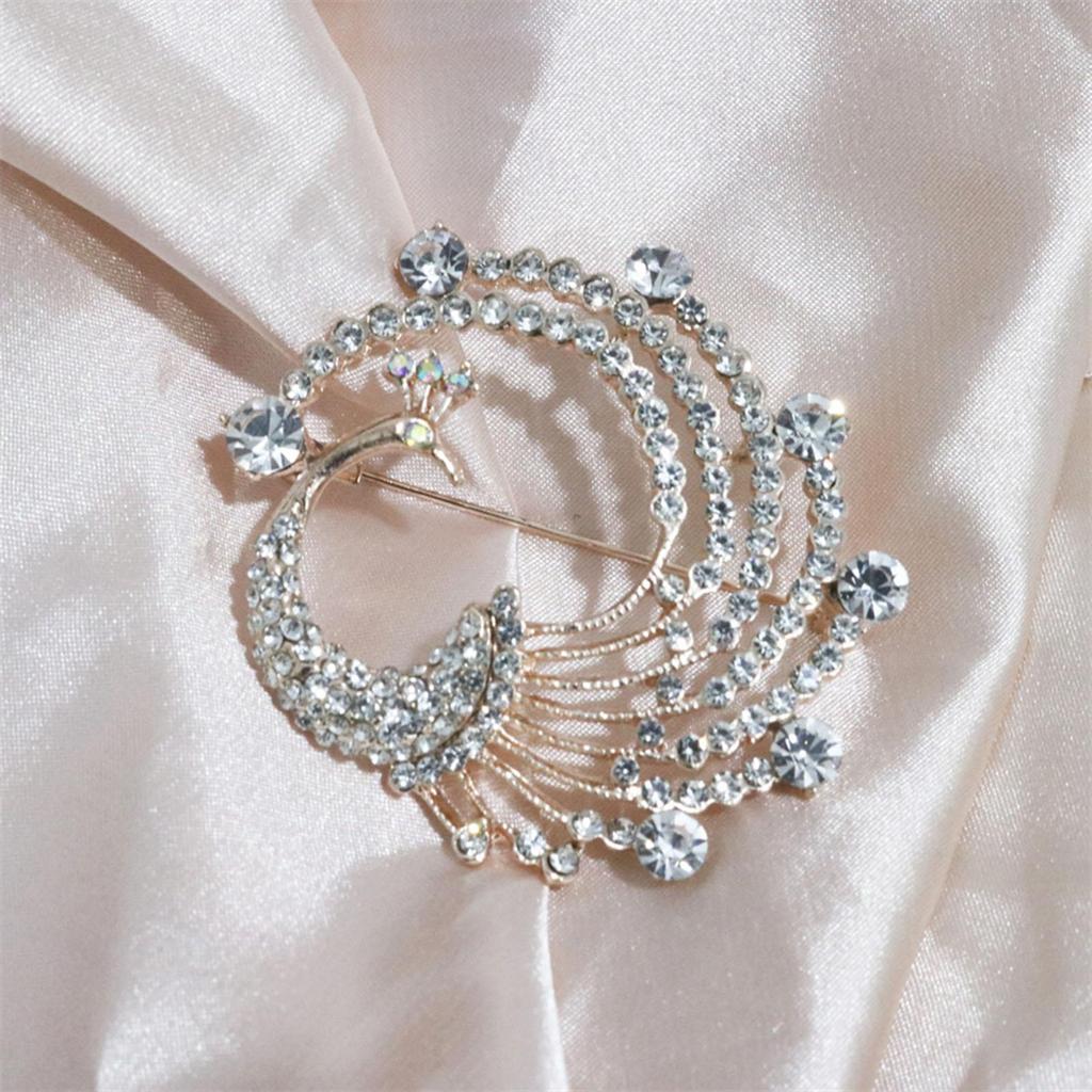 Peacock Brooch Pin Jewelry Elegant Bridal Breastpin for Backpack Scarf Shirt White