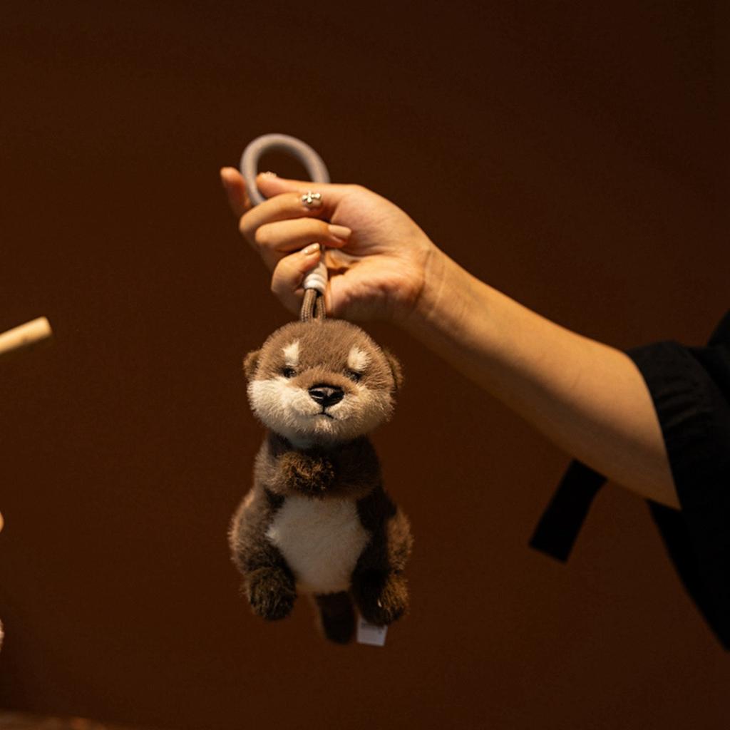 Cute Otter Plush Keychain, 15cm Soft Stuffed Animal Keyring Charm, Fluffy Otter Bag Pendant for Backpack, Purse, Car Keys, Gift for Otter Lovers