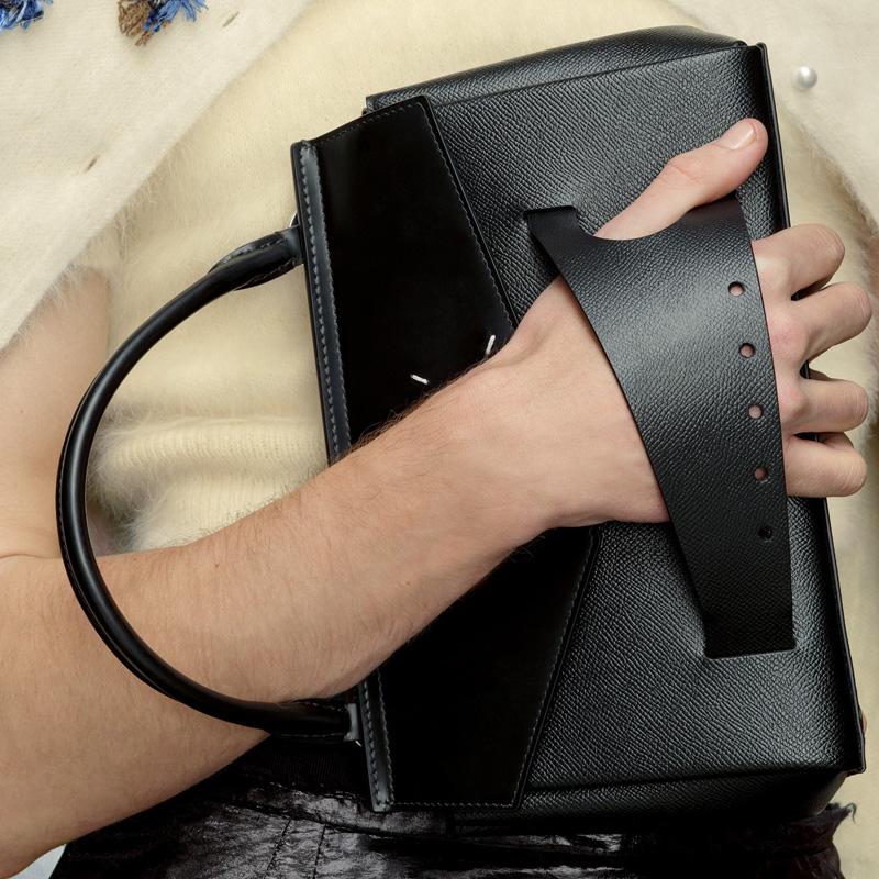 Maison Margiela Snatched Iconic Four Stitch Logo Detachable Adjustable Shoulder Strap Calfskin Shoulder Crossbody Handbag Small SB2WD0001P4745T8013