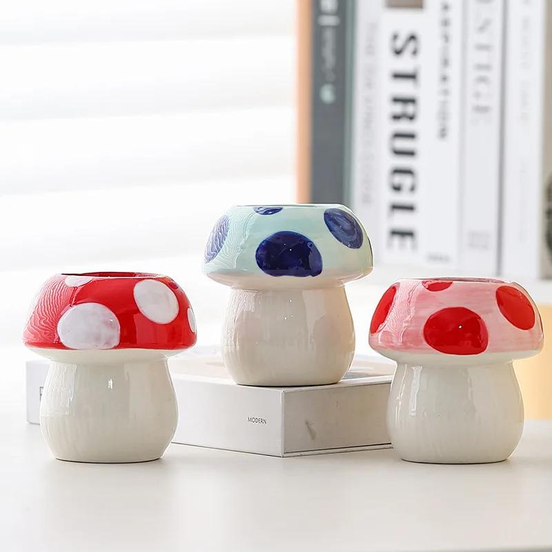 Creative Mushroom Shape Ceramic Pen Holder Storage Box Cute Mushroom Makeup Brush Storage Bottle Pen Holder Sundries Storage Box